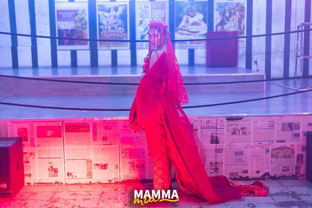 Nicole_Sardo_in_discoteca